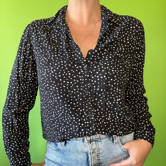 Black long sleeve button down shirt with white hearts / Viscose / Large - Picture 1 of 6
